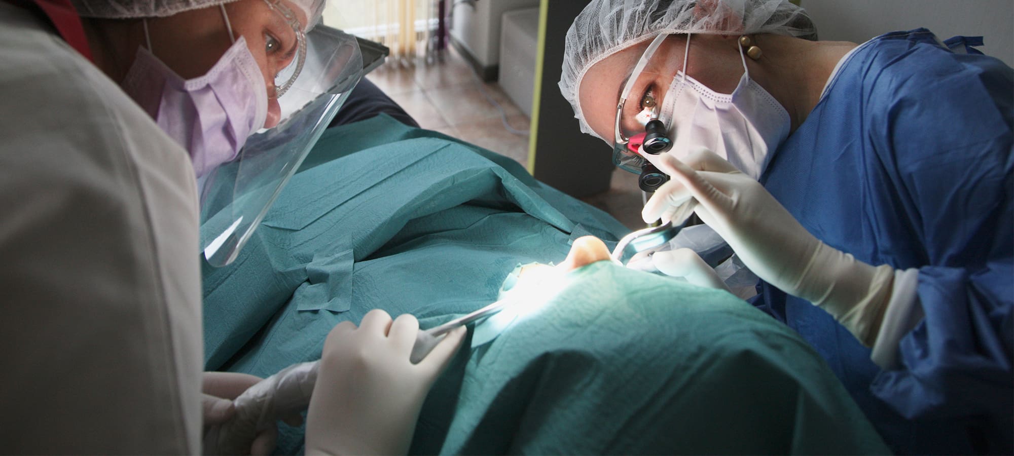 Why Choose a Local Issaquah Oral Surgeon: Benefits of Staying Close to Home